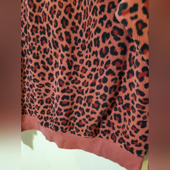 Nike Leopard Print Fleece Sweater Pull Over Small EUC - Picture 3 of 5